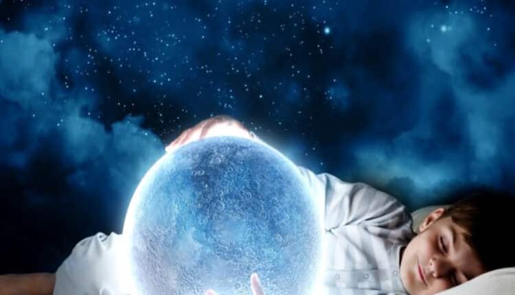 هل حلمك مجرد حلم عادي