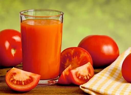 فوائد تناول عصير الطماطم يوميا 2021